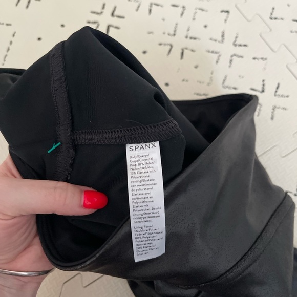 Spanx Faux Leather Leggings Small - Picture 13 of 14